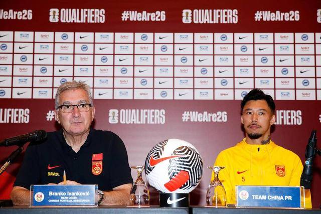 欧文末节超神东契奇22+15 独行侠险胜雷霆2-1